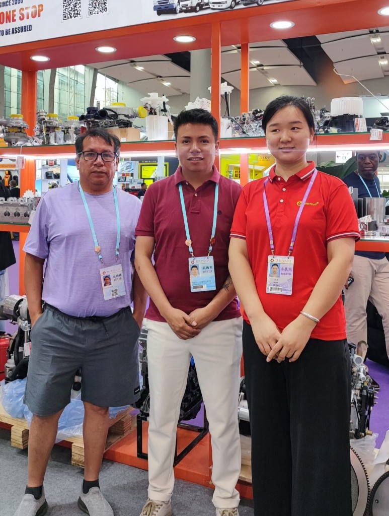 Visita a instalaciones de proveedores de repuestos automotrices en China