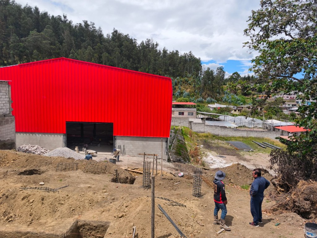 Construcción del nuevo complejo logístico de IMPORTADORA MANDINA VÁSQUEZ IMV